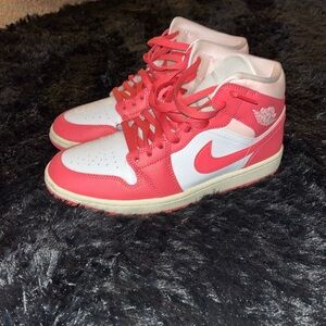 Nike Air Jordan 1 Mid